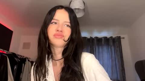 tildamcwhirt online show from January 15, 1:09 pm