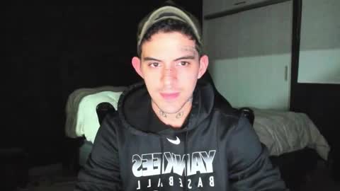 wanna play bareback uncut colombian couple new twink bbk online show from November 16, 4:58 am