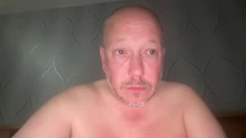 timtim19781978 online show from May 10, 10:21 am