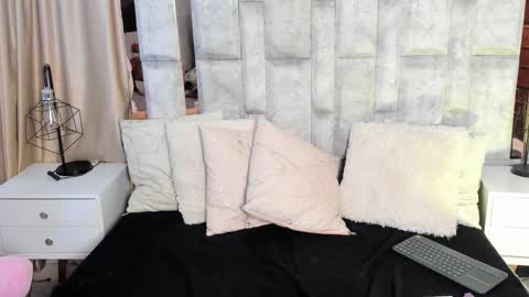 Tina noa online show from September 9, 1:33 pm