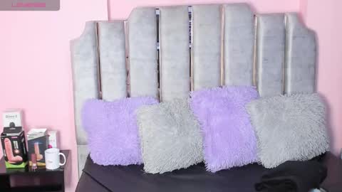 Tina noa online show from March 11, 12:50 pm