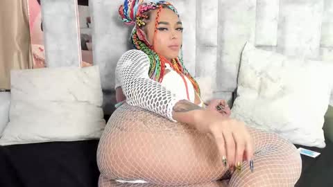 Tina noa online show from October 8, 1:17 pm