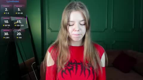 tina_tayllor__ online show from February 25, 3:15 pm