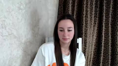 tina online show from August 3, 8:26 pm