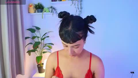 Tina Wild online show from July 4, 3:32 am