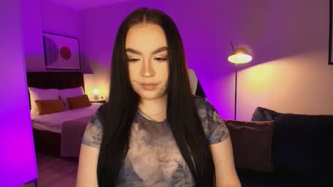 hi im curvy babyface girlie Tina online show from February 15, 8:13 am