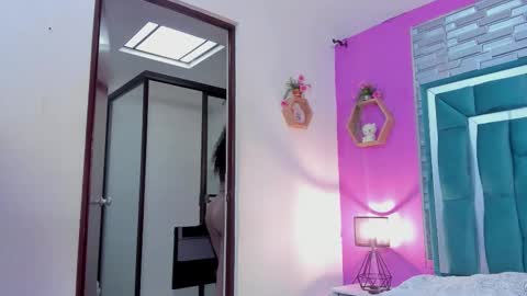 Tina online show from March 4, 8:28 pm