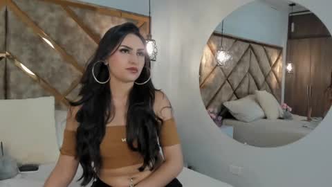 Tink online show from August 2, 2:35 am