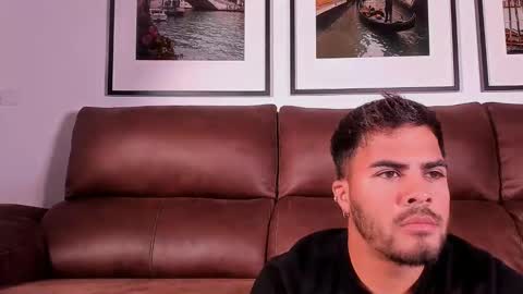 tinoclandestino online show from December 1, 5:26 pm