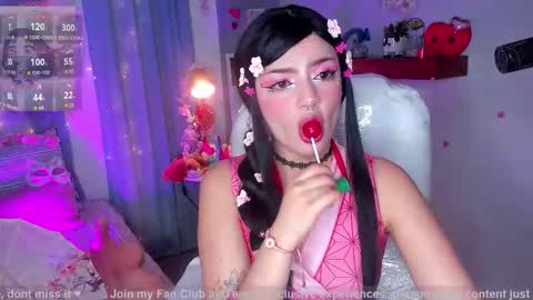 Emmy  blue berry1 online show from October 17, 9:35 am