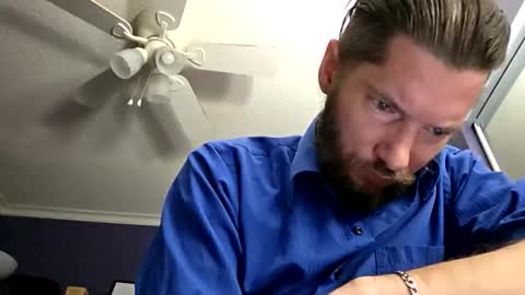 tinyguynicecock online show from April 29, 9:03 am