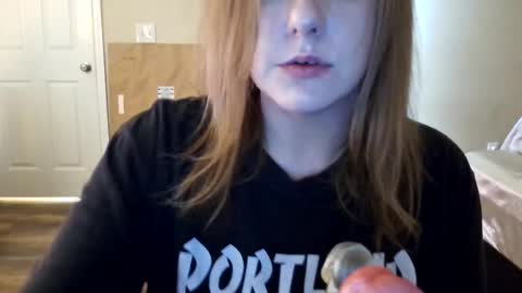 tinywithtiddies online show from May 17, 5:49 am