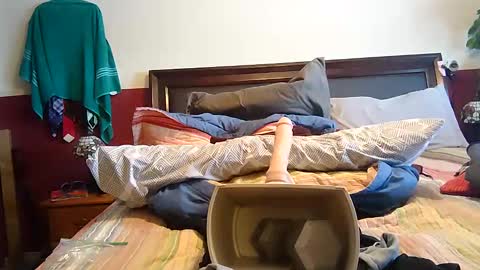 Snapshot of tiptooc chatting on December 3, 5:49 pm tiptooc online show from December 3, 5:49 pm