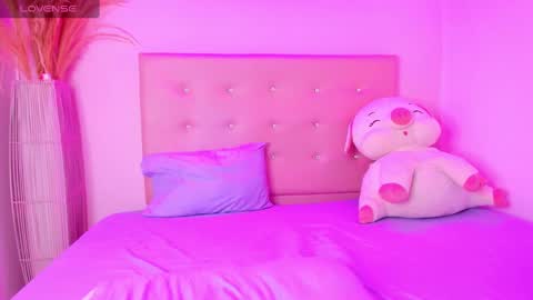 Tish online show from February 10, 7:49 pm