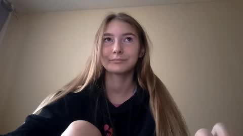 Hi Im Carry 18 years old online show from November 20, 6:56 am