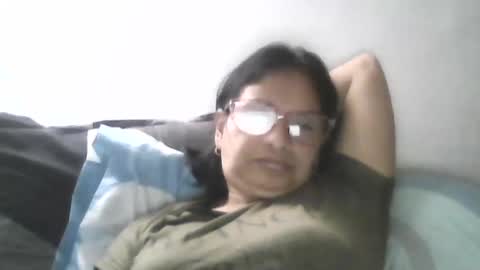 Ester online show from June 9, 3:55 pm