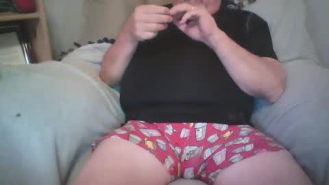 Snapshot of tittyloverr69 chatting on March 10, 7:55 am tittyloverr69 online show from March 10, 7:55 am