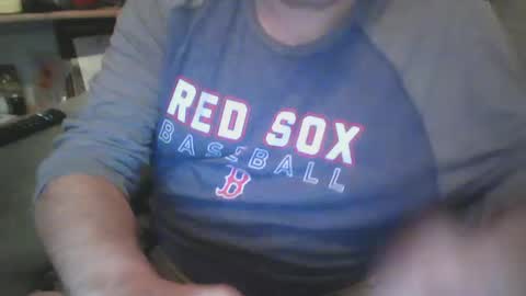 Snapshot of tittyloverr69 chatting on February 27, 6:46 am tittyloverr69 online show from February 27, 6:46 am