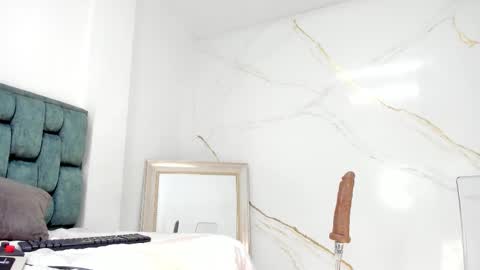 Tivizay online show from October 15, 2:40 pm