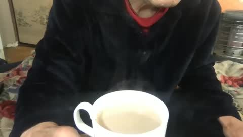 small man online show from January 4, 5:05 am