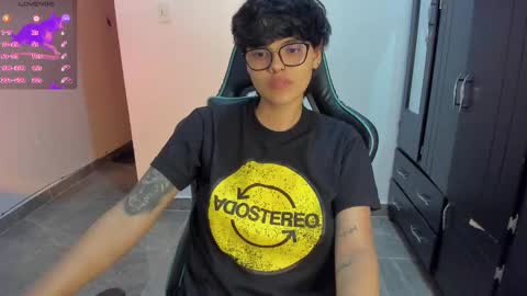 Snapshot of tokyo_uwu chatting on January 19, 6:53 am sofi 3 online show from January 19, 6:53 am