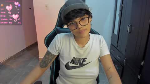 Snapshot of tokyo_uwu chatting on January 23, 7:32 am sofi 3 online show from January 23, 7:32 am