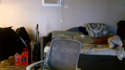 tom112292014 online show from February 26, 6:59 pm