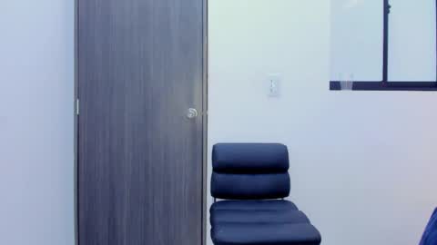 tom_affleck online show from March 21, 1:55 am