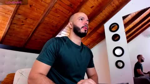   online show from December 18, 12:44 pm