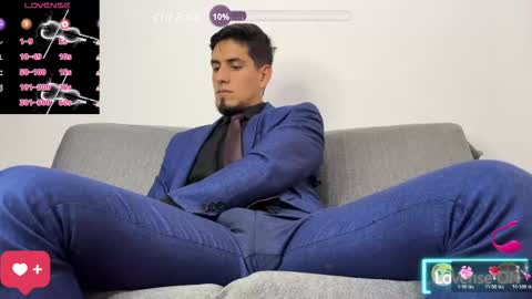 TOM online show from April 4, 5:31 pm