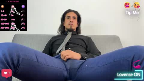Snapshot of tom_blunt96 chatting on October 10, 6:14 pm TOM online show from October 10, 6:14 pm