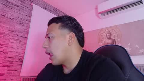 Tom muscle1 online show from March 9, 12:43 pm