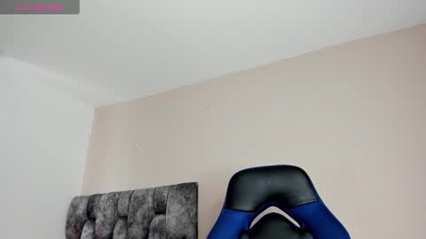 Snapshot of tom_walton chatting on January 24, 9:15 pm tom online show from January 24, 9:15 pm