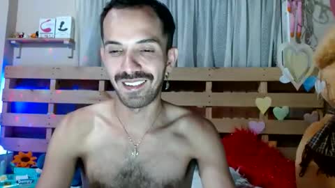 tomas gerauld. make me happy with 10000 tokens online show from March 2, 5:08 am