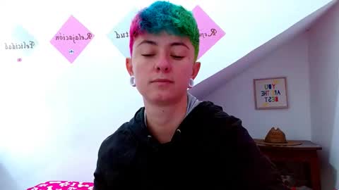 Blue online show from October 29, 1:13 pm