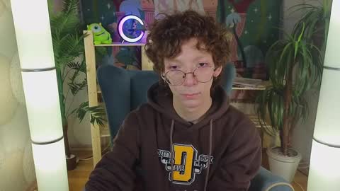 Tommie online show from March 9, 5:44 am