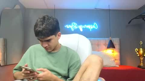 Tommy  online show from February 25, 5:41 am