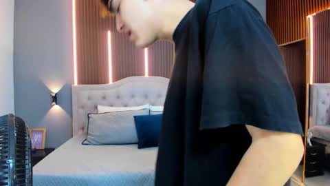 Tommy  online show from October 21, 3:22 am