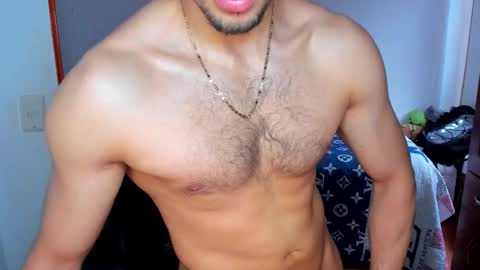 Twitter BreddTommy IG tommy bredd online show from October 25, 7:47 pm