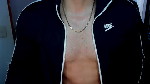 Twitter BreddTommy IG tommy bredd online show from April 12, 6:34 pm