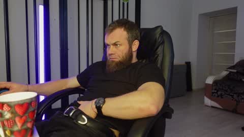  tommy burnzzz  online show from February 13, 8:48 am