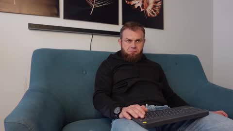  tommy burnzzz  online show from February 22, 9:23 am