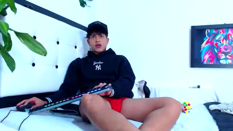 tommy online show from March 11, 9:48 pm