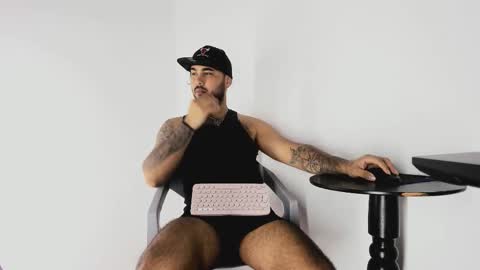 tommy_sccott online show from October 26, 1:50 am