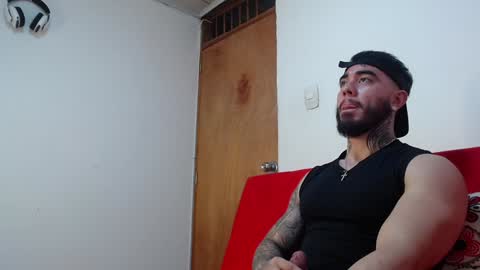 Steven online show from February 3, 9:29 pm