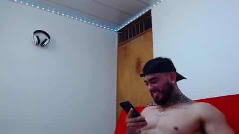 Steven online show from February 13, 6:59 pm