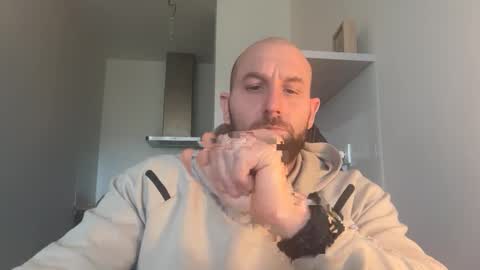 Snapshot of tommyx01 chatting on October 15, 1:01 pm Thomas Fit online show from October 15, 1:01 pm