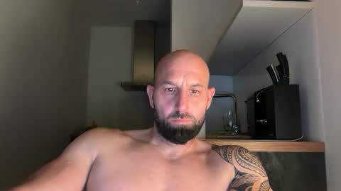 Snapshot of tommyx01 chatting on September 21, 8:57 pm Thomas Fit online show from September 21, 8:57 pm
