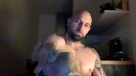 Snapshot of tommyx01 chatting on March 8, 1:06 am Thomas Fit online show from March 8, 1:06 am