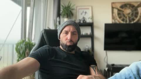 Thomas Fit online show from December 18, 12:55 pm